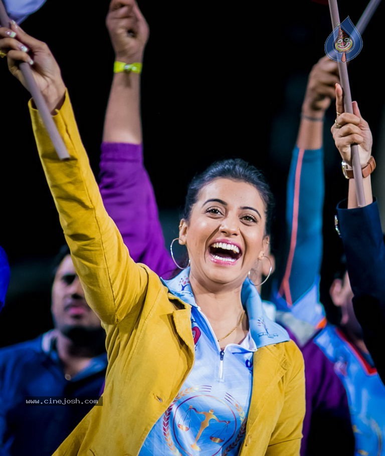 CCL4 Bhojpuri Dabanggs Vs Chennai Rhinos Match Photos - 49 / 168 photos