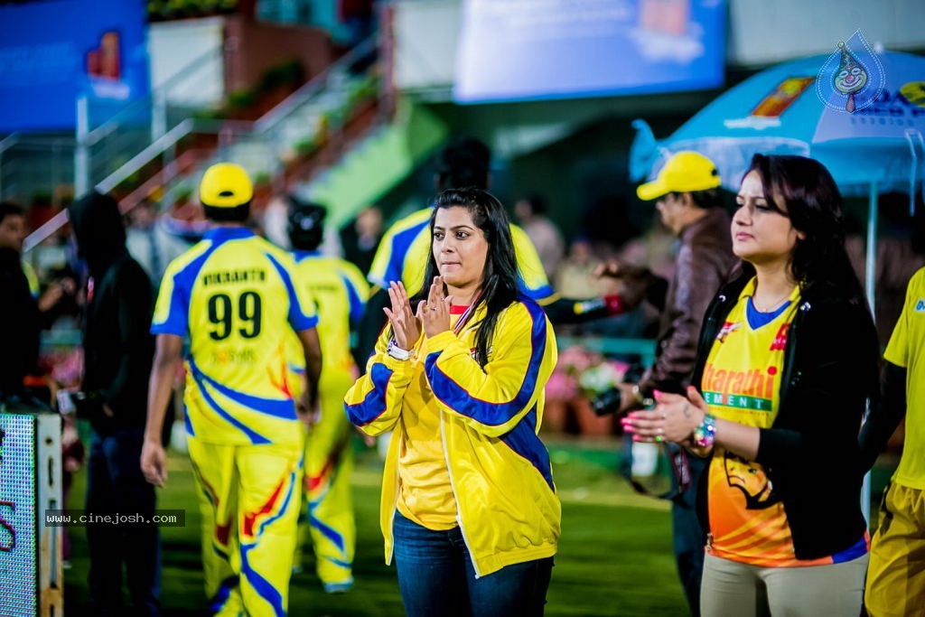CCL4 Bhojpuri Dabanggs Vs Chennai Rhinos Match Photos - 92 / 168 photos