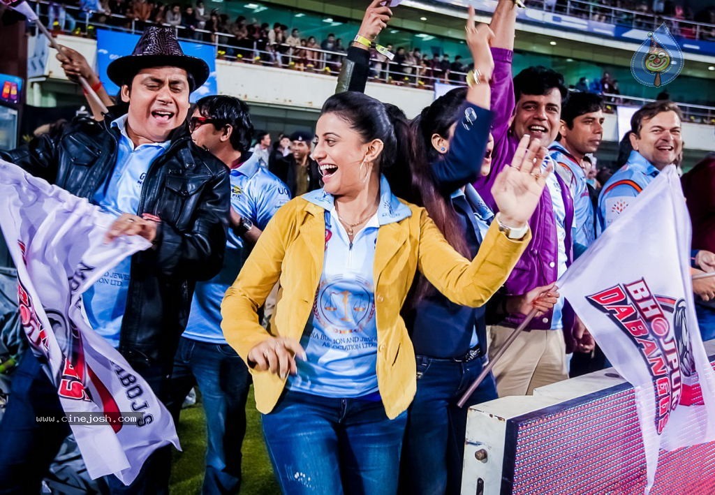 CCL4 Bhojpuri Dabanggs Vs Chennai Rhinos Match Photos - 93 / 168 photos