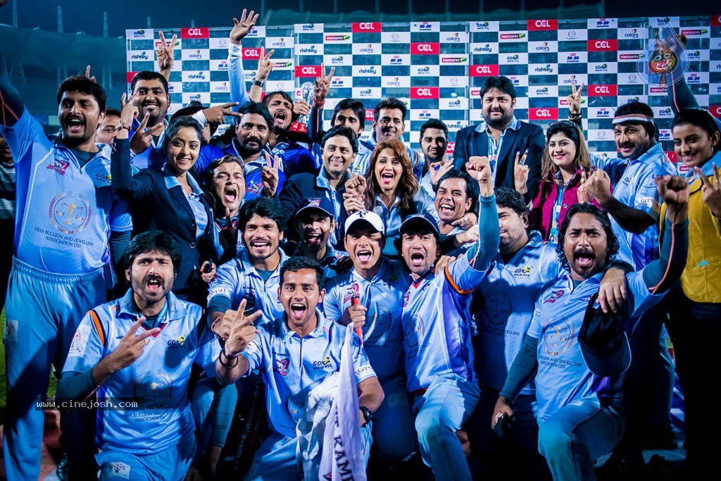 CCL4 Bhojpuri Dabanggs Vs Chennai Rhinos Match Photos - 104 / 168 photos