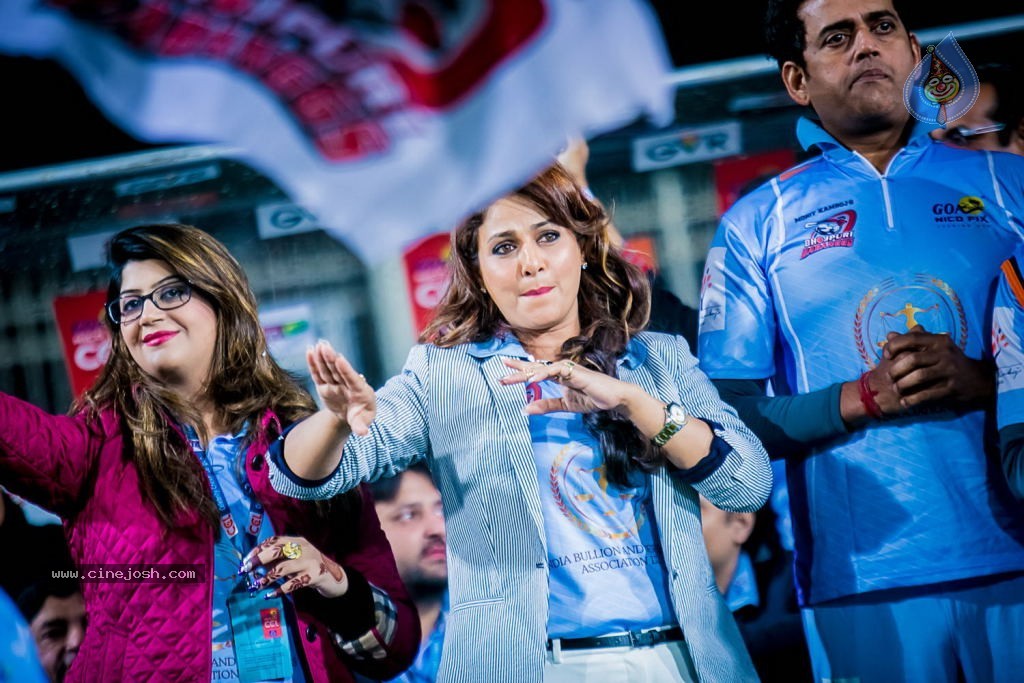 CCL4 Bhojpuri Dabanggs Vs Chennai Rhinos Match Photos - 113 / 168 photos