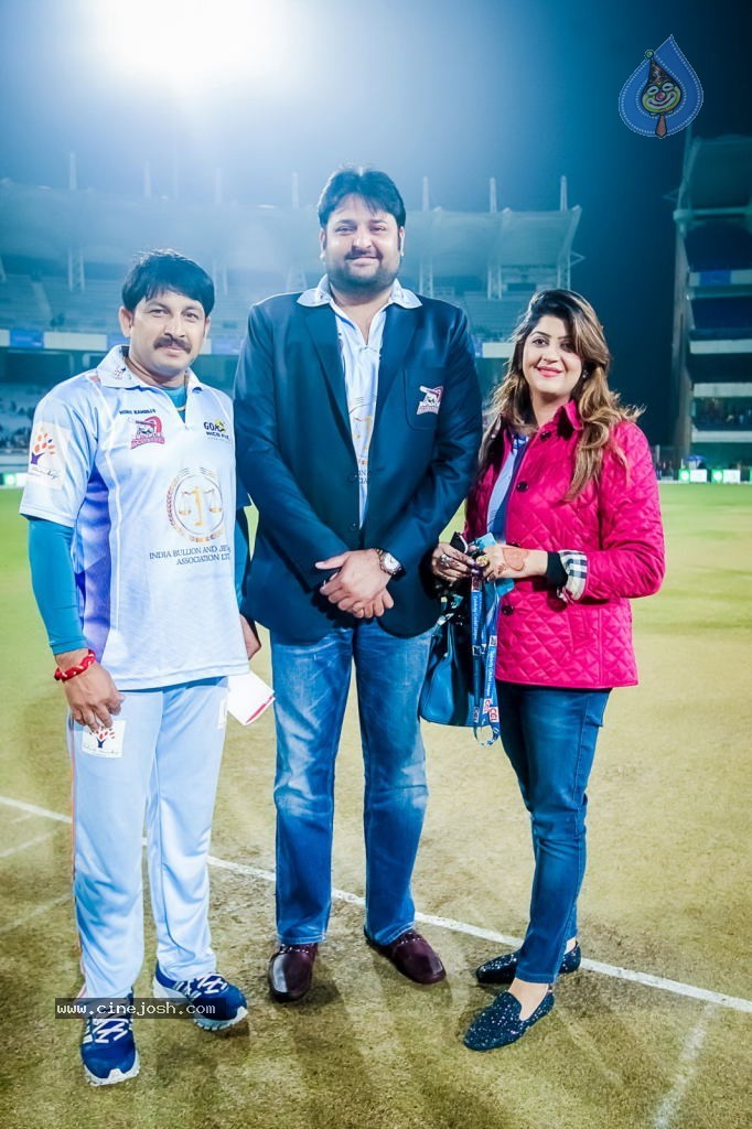 CCL4 Bhojpuri Dabanggs Vs Chennai Rhinos Match Photos - 114 / 168 photos