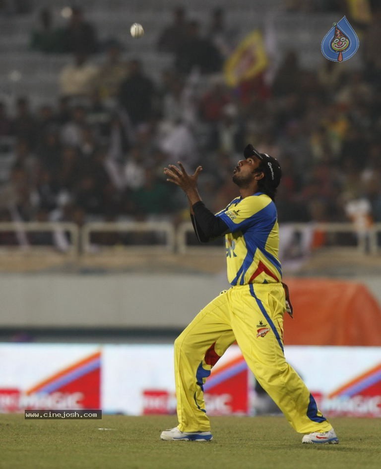 CCL4 Bhojpuri Dabanggs Vs Chennai Rhinos Match Photos - 115 / 168 photos