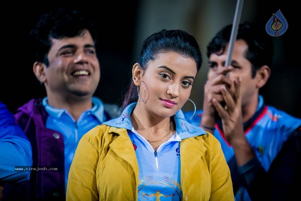 CCL4 Bhojpuri Dabanggs Vs Chennai Rhinos Match Photos - 119 / 168 photos