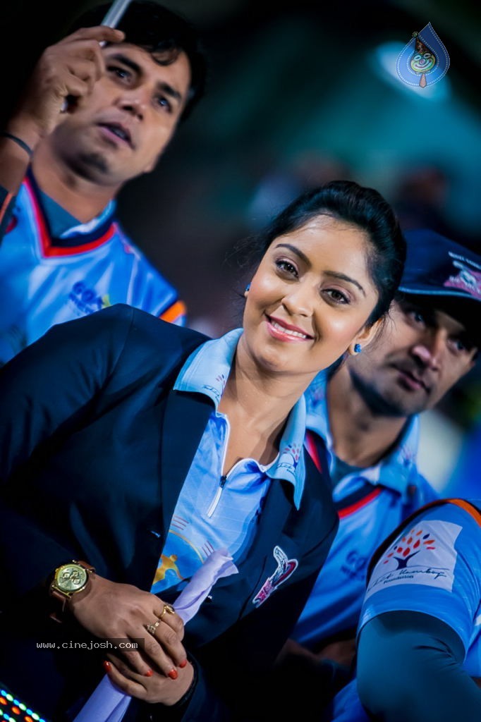 CCL4 Bhojpuri Dabanggs Vs Chennai Rhinos Match Photos - 120 / 168 photos