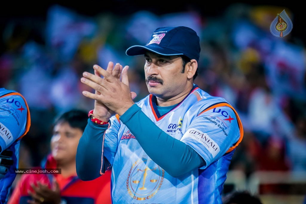 CCL4 Bhojpuri Dabanggs Vs Chennai Rhinos Match Photos - 123 / 168 photos