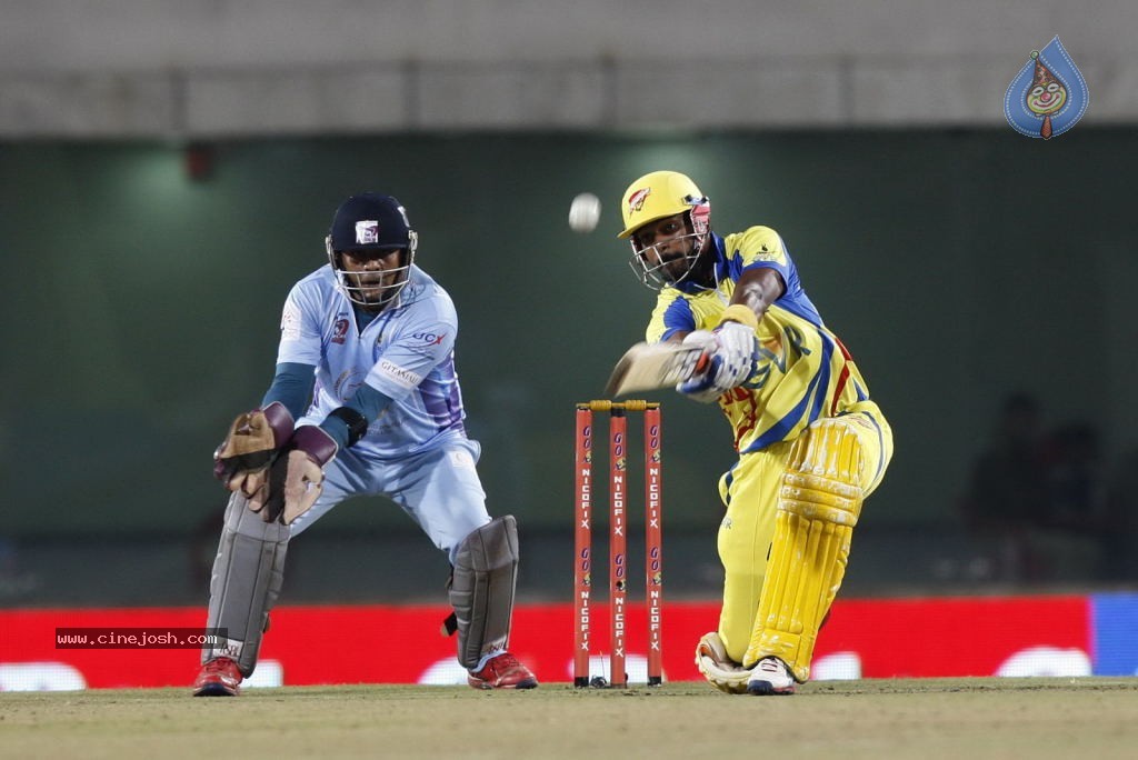 CCL4 Bhojpuri Dabanggs Vs Chennai Rhinos Match Photos - 124 / 168 photos