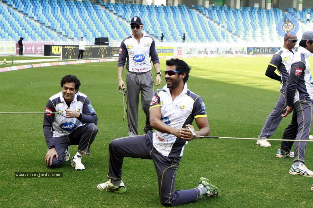 CCL4 Mumbai Heroes Vs Telugu Warriors Match Photos - 12 / 178 photos