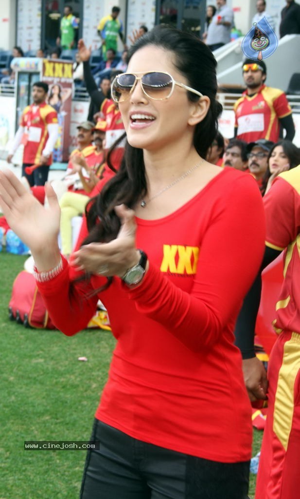 CCL4 Mumbai Heroes Vs Telugu Warriors Match Photos - 81 / 178 photos