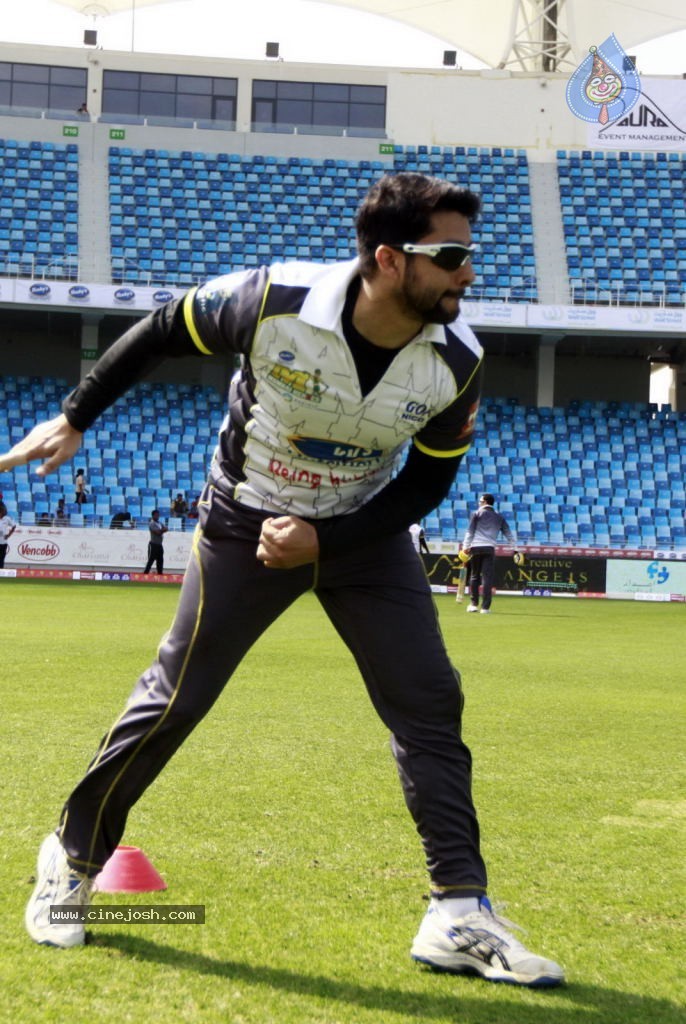 CCL4 Mumbai Heroes Vs Telugu Warriors Match Photos - 92 / 178 photos