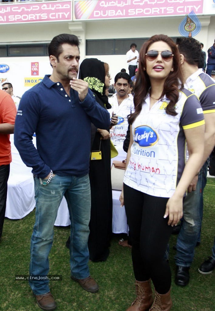 CCL4 Mumbai Heroes Vs Telugu Warriors Match Photos - 100 / 178 photos