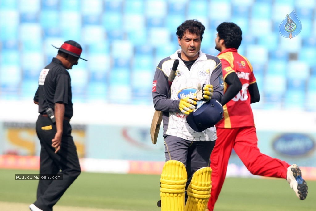 CCL4 Mumbai Heroes Vs Telugu Warriors Match Photos - 105 / 178 photos