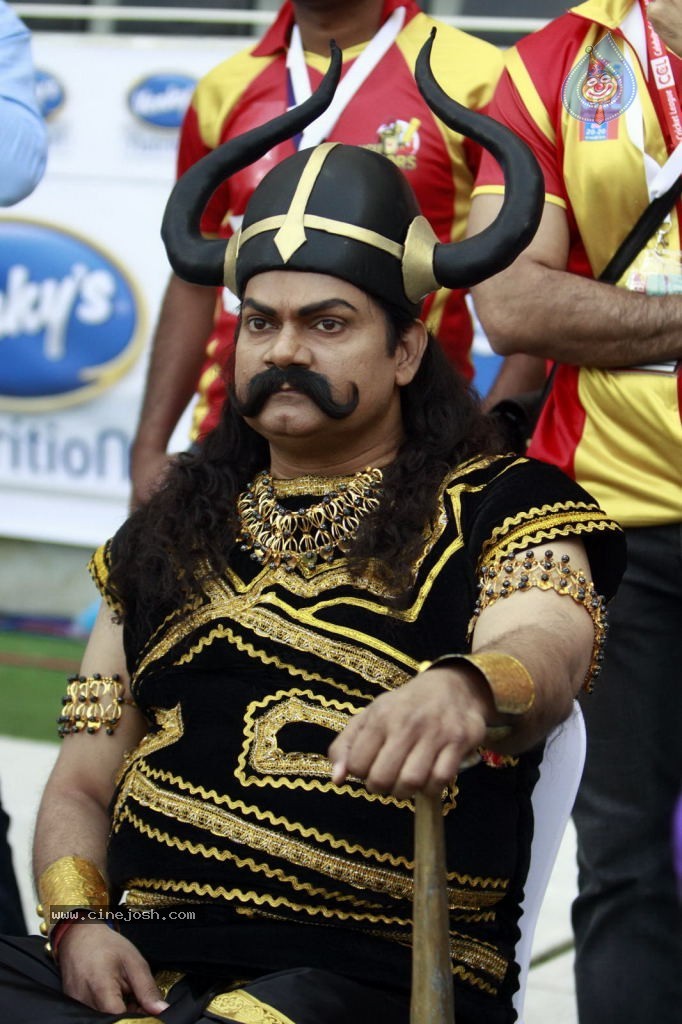 CCL4 Mumbai Heroes Vs Telugu Warriors Match Photos - 127 / 178 photos