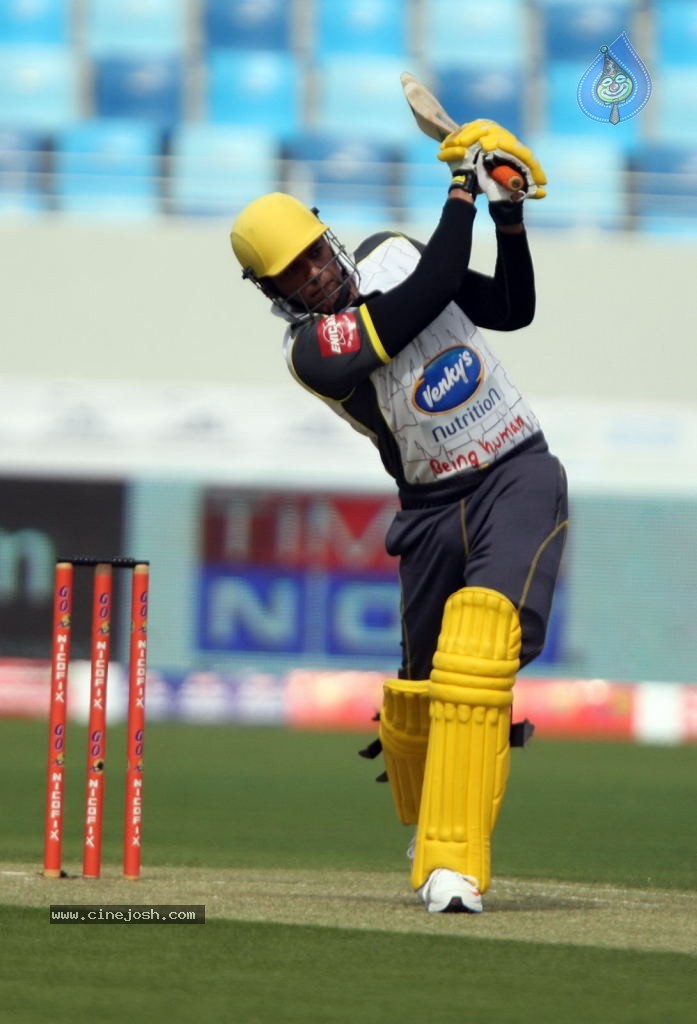 CCL4 Mumbai Heroes Vs Telugu Warriors Match Photos - 172 / 178 photos