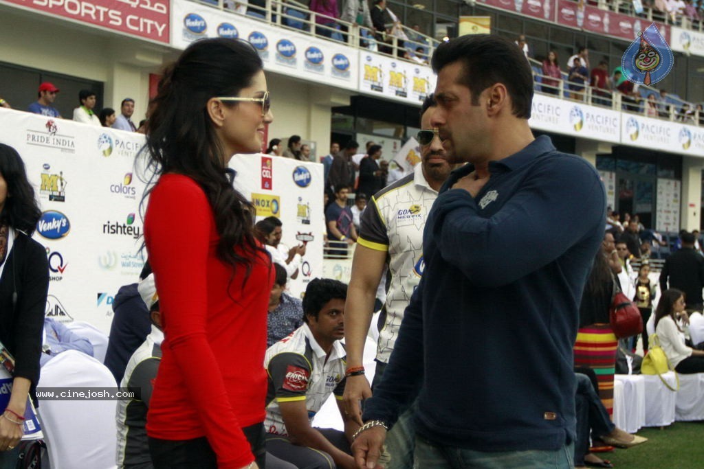 CCL4 Mumbai Heroes Vs Telugu Warriors Match Photos - 175 / 178 photos