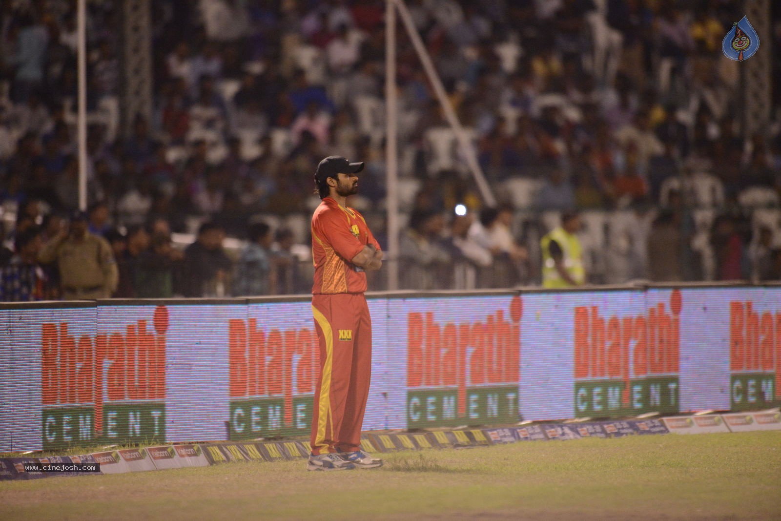 CCL5 Telugu warriors vs Bengal Tigers 01 - 14 / 214 photos