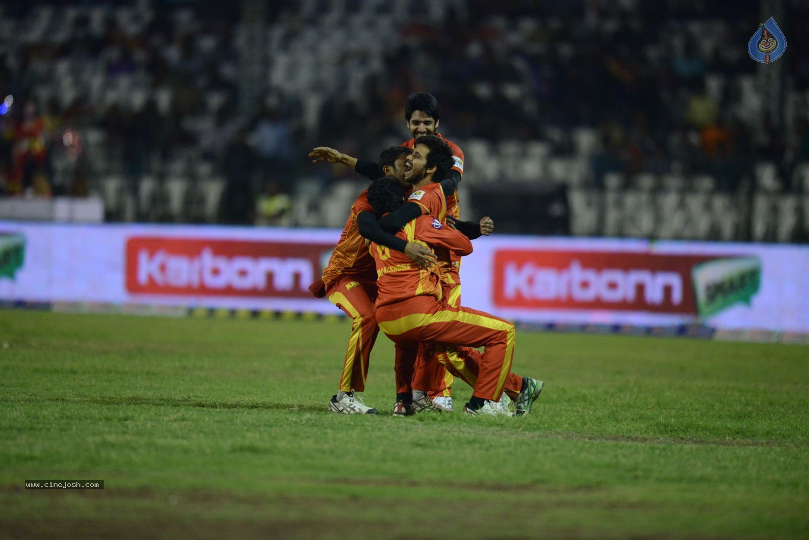 CCL5 Telugu warriors vs Bengal Tigers 01 - 27 / 214 photos
