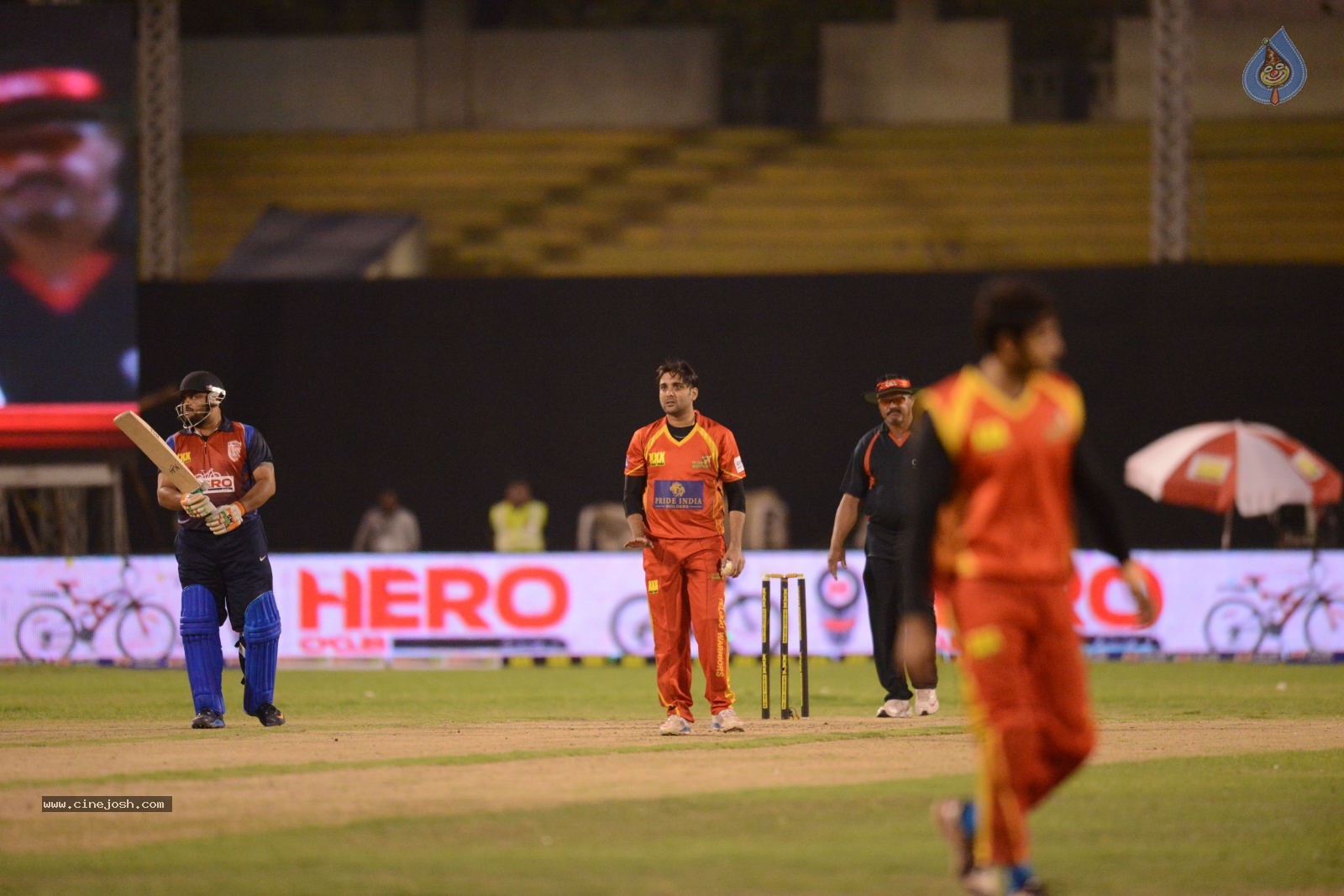 CCL5 Telugu warriors vs Bengal Tigers 01 - 37 / 214 photos