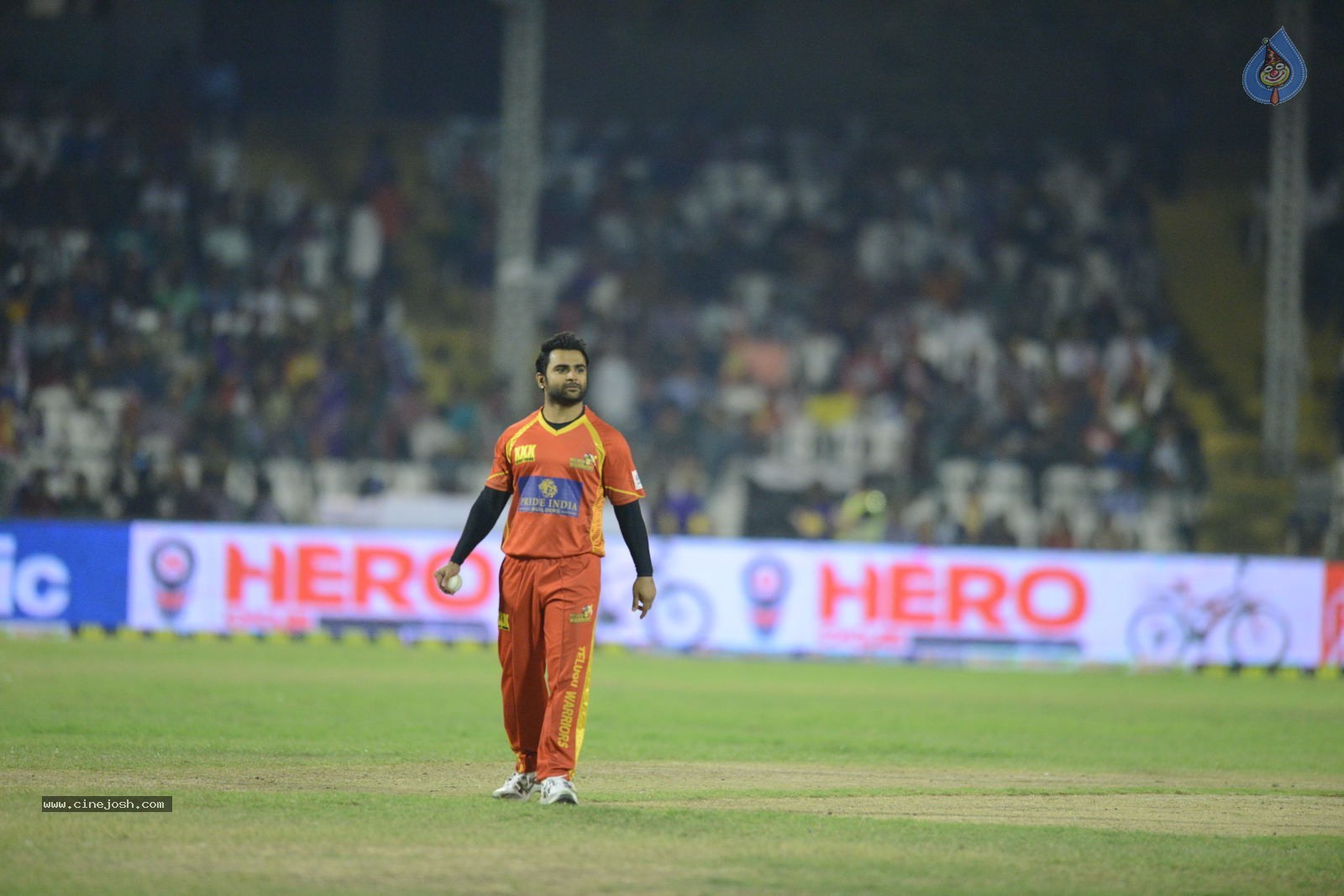 CCL5 Telugu warriors vs Bengal Tigers 01 - 71 / 214 photos