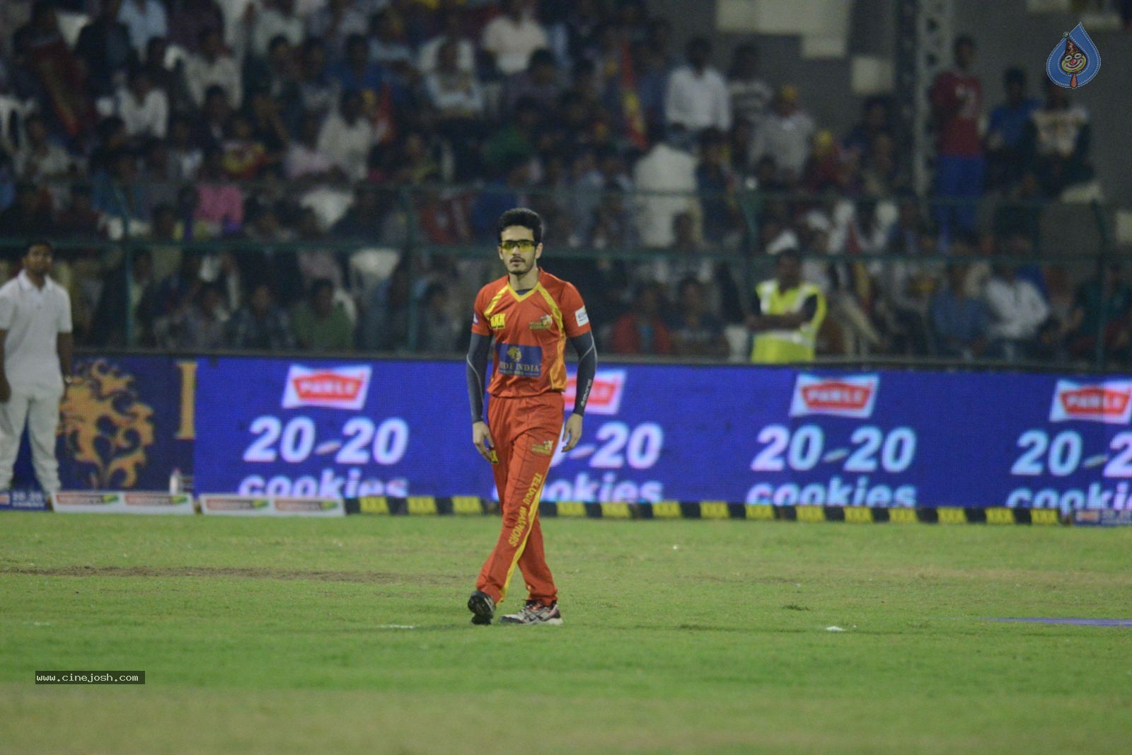 CCL5 Telugu warriors vs Bengal Tigers 01 - 74 / 214 photos