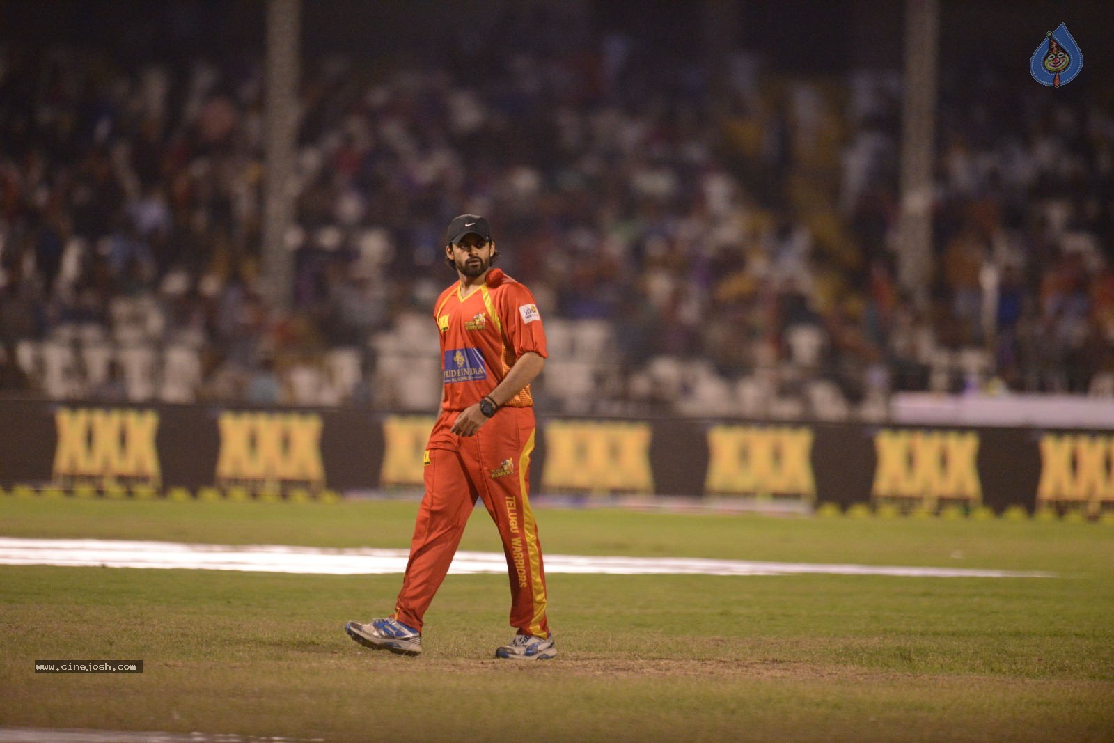 CCL5 Telugu warriors vs Bengal Tigers 01 - 75 / 214 photos