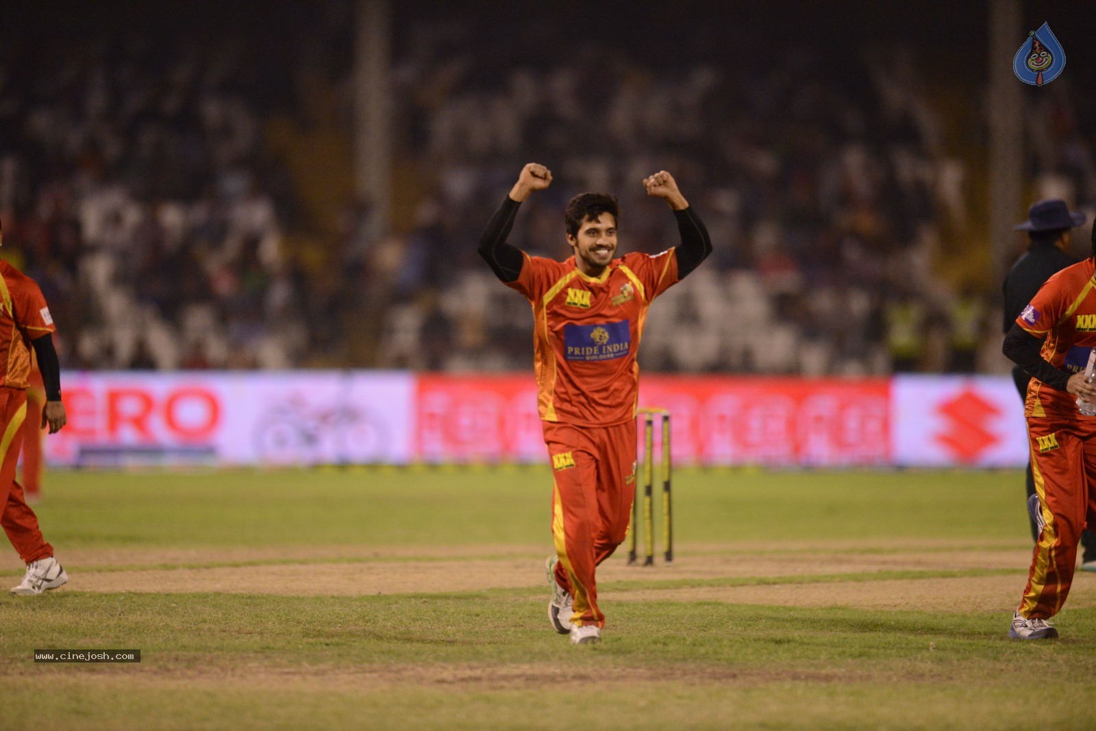 CCL5 Telugu warriors vs Bengal Tigers 01 - 78 / 214 photos