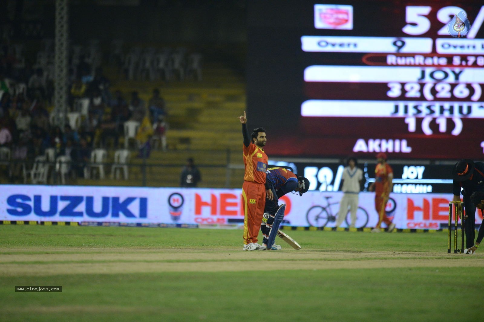 CCL5 Telugu warriors vs Bengal Tigers 01 - 82 / 214 photos
