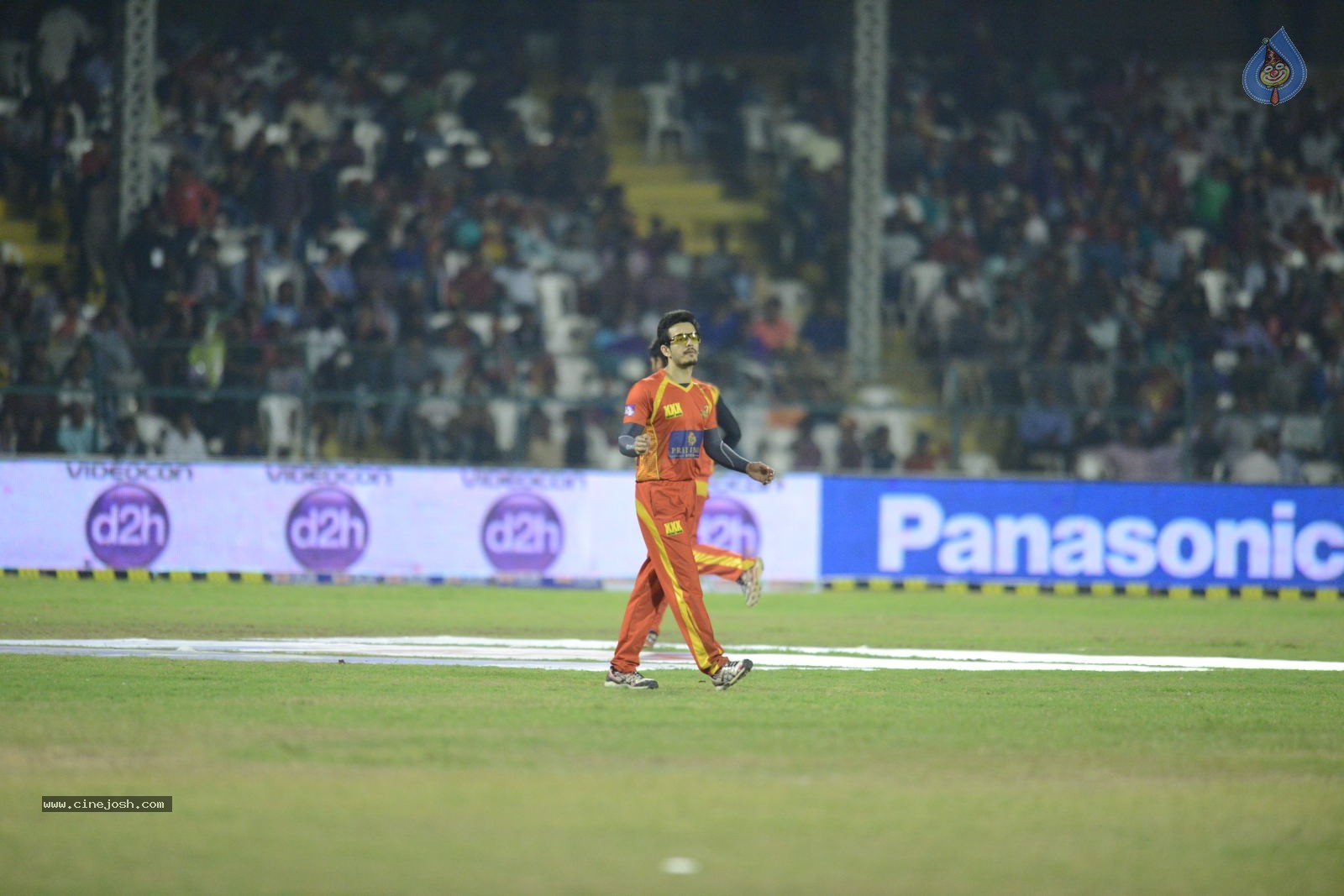 CCL5 Telugu warriors vs Bengal Tigers 01 - 111 / 214 photos