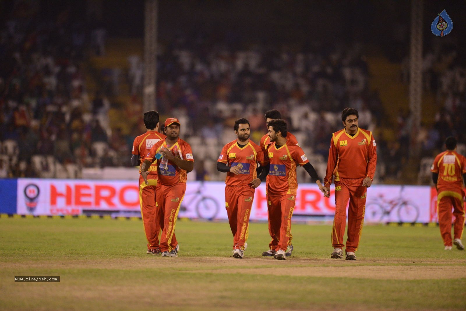 CCL5 Telugu warriors vs Bengal Tigers 01 - 114 / 214 photos