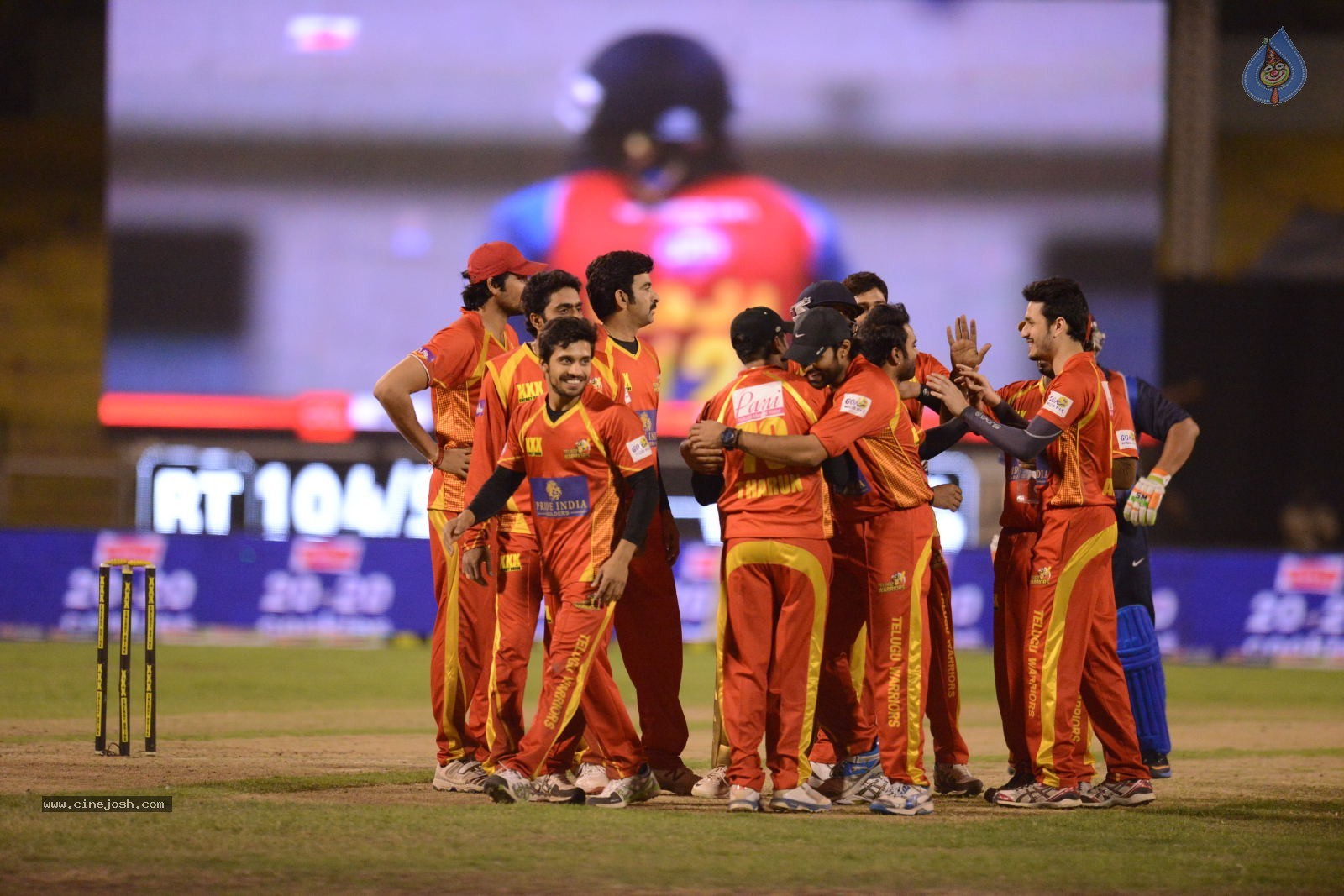 CCL5 Telugu warriors vs Bengal Tigers 01 - 152 / 214 photos