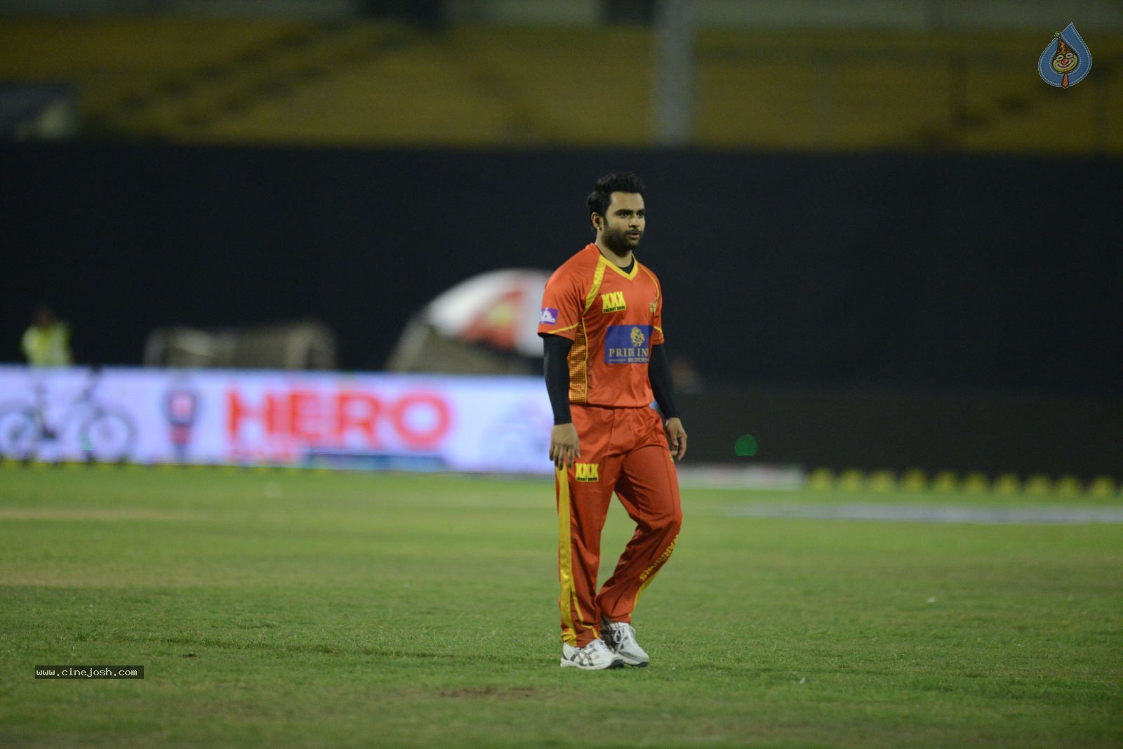 CCL5 Telugu warriors vs Bengal Tigers 01 - 154 / 214 photos