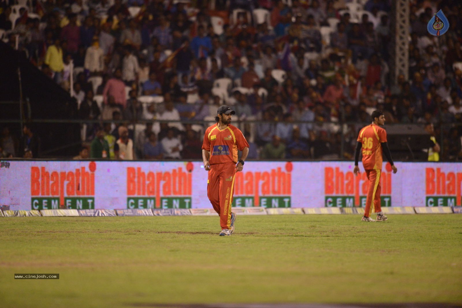 CCL5 Telugu warriors vs Bengal Tigers 01 - 165 / 214 photos