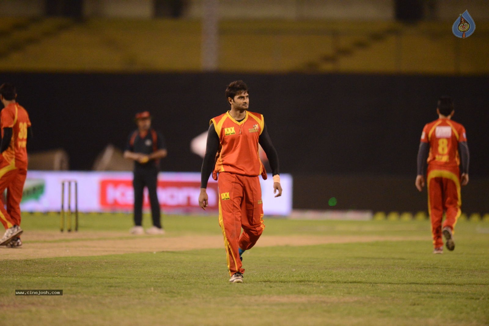 CCL5 Telugu warriors vs Bengal Tigers 01 - 174 / 214 photos