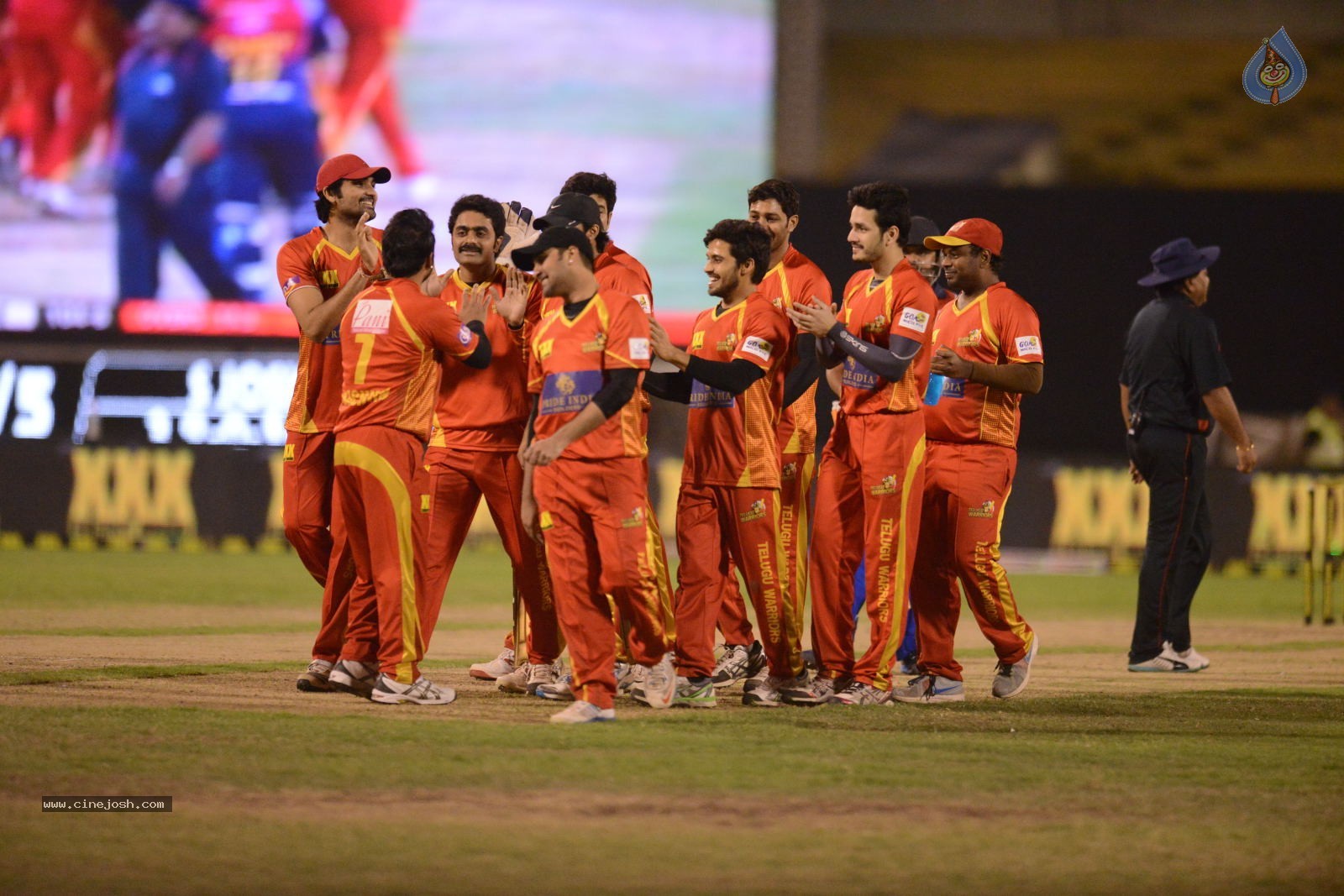 CCL5 Telugu warriors vs Bengal Tigers 01 - 206 / 214 photos