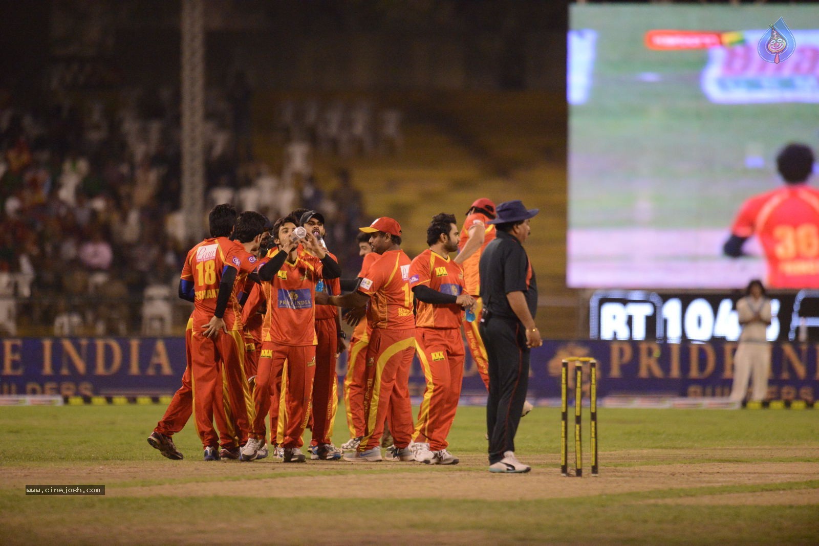 CCL5 Telugu warriors vs Bengal Tigers 01 - 207 / 214 photos