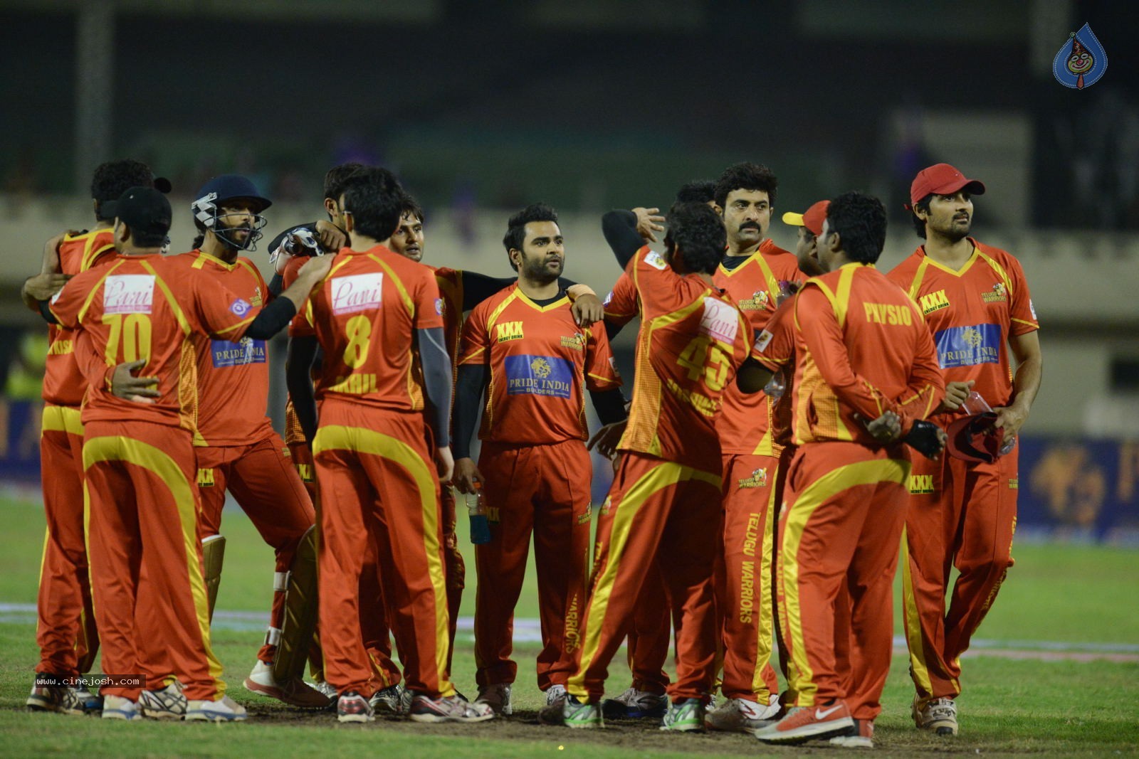 CCL5 Telugu warriors vs Bengal Tigers 01 - 209 / 214 photos