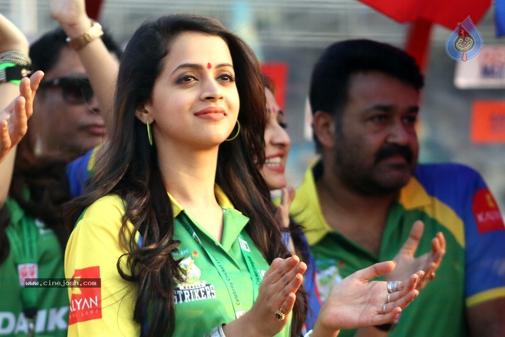 CCL 4 Final Karnataka Bulldozers Vs Kerala Strikers Match  - 45 / 132 photos