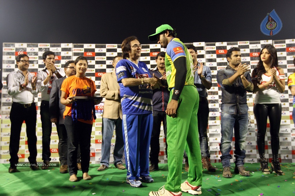 CCL 4 Final Karnataka Bulldozers Vs Kerala Strikers Match Photos - 50 / 62 photos