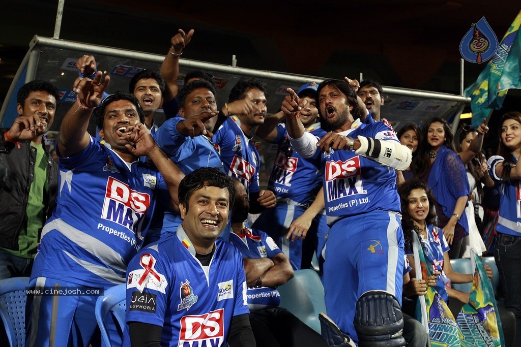 CCL 4 Karnataka Bulldozers Vs Bengal Tigers Match  - 24 / 151 photos