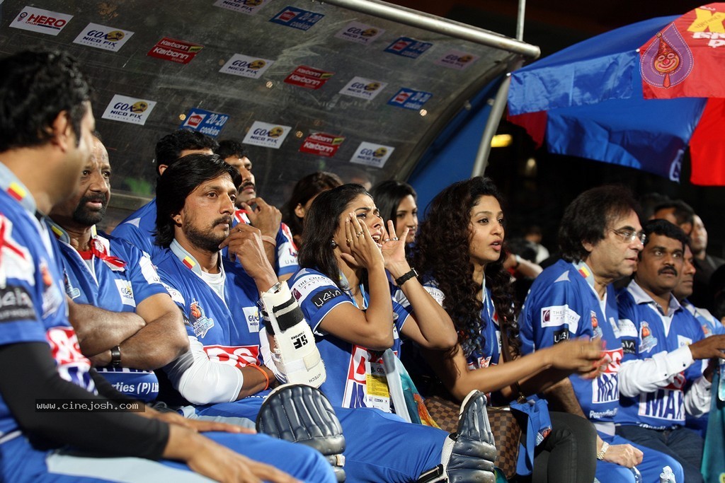 CCL 4 Karnataka Bulldozers Vs Bengal Tigers Match  - 122 / 151 photos