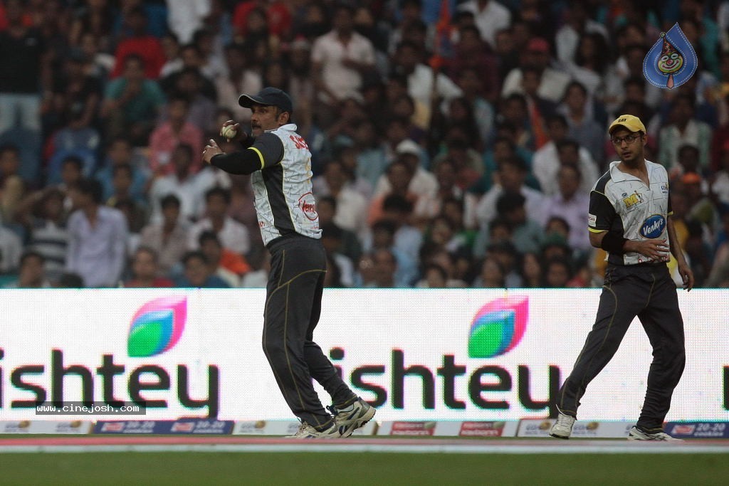 CCL 4 Mumbai Heroes Vs Chennai Rhinos Match - 29 / 97 photos