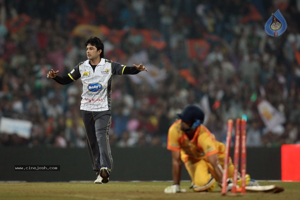 CCL 4 Mumbai Heroes Vs Chennai Rhinos Match - 30 / 97 photos