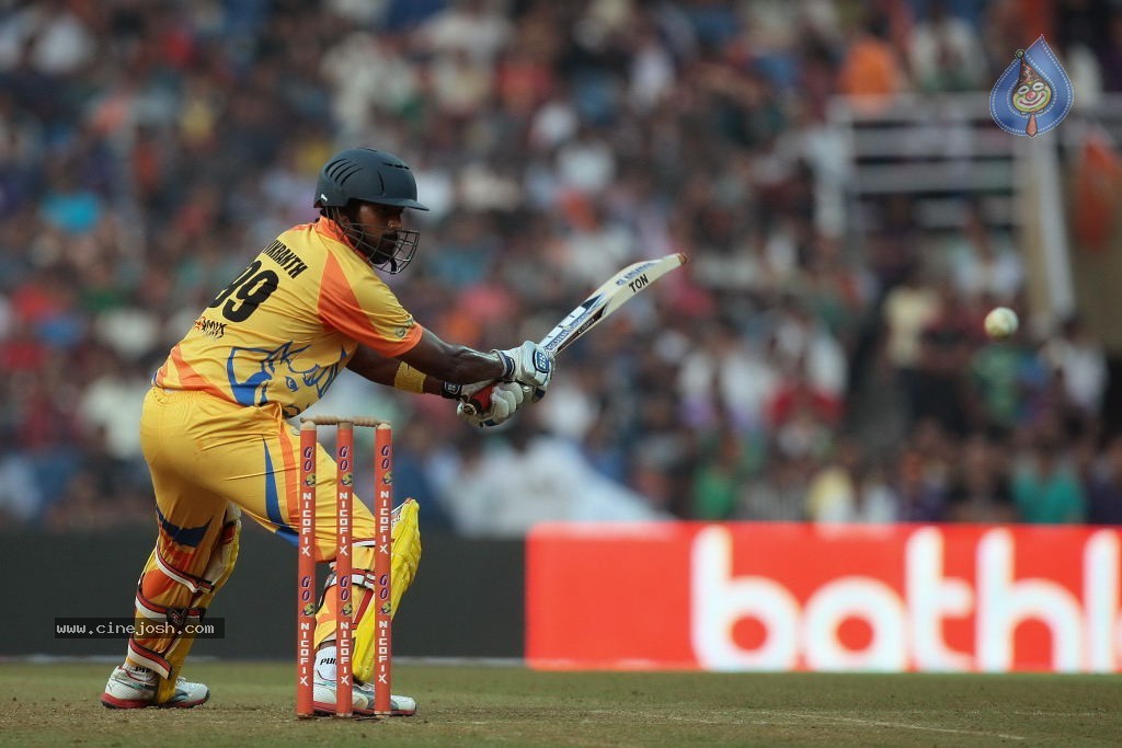 CCL 4 Mumbai Heroes Vs Chennai Rhinos Match - 84 / 97 photos