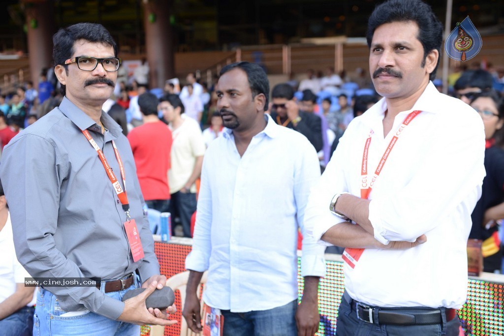 CCL 4 Telugu Warriors vs Kerala Strikers Match 01 - 31 / 40 photos