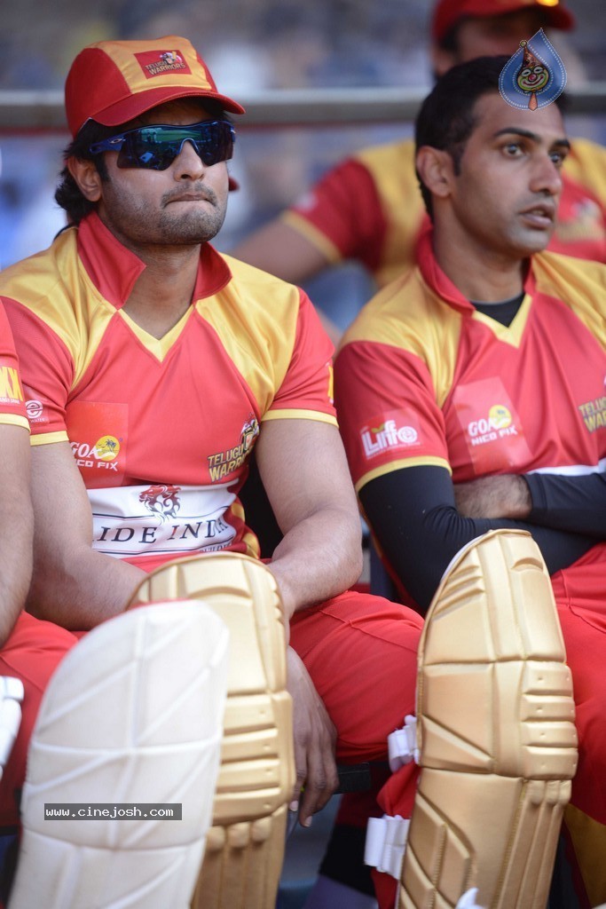 CCL 4 Telugu Warriors vs Kerala Strikers Match 01 - 38 / 40 photos