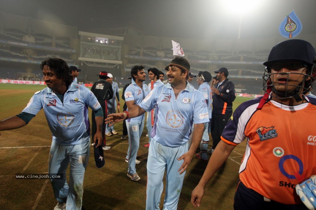 CCL 4 Veer Marathi Vs Bhojpuri Dabanggs Match - 1 / 111 photos