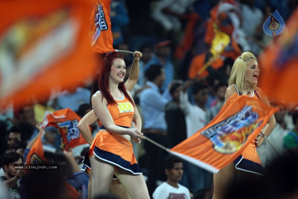 CCL 4 Veer Marathi Vs Bhojpuri Dabanggs Match - 55 / 111 photos