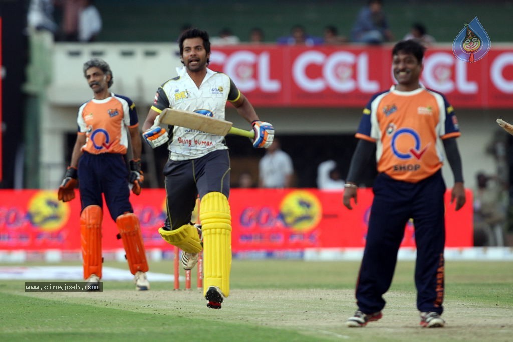 CCL 4 Veer Marathi Vs Mumbai Heroes Match - 56 / 190 photos