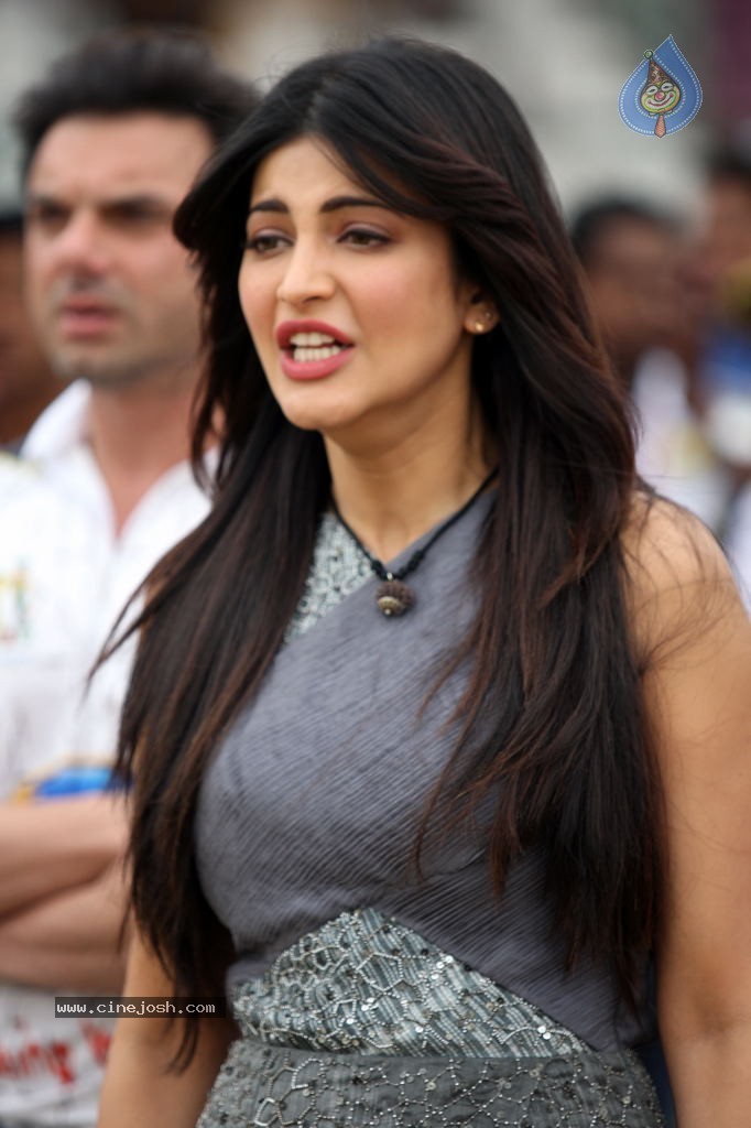 CCL 4 Veer Marathi Vs Mumbai Heroes Match - 112 / 190 photos