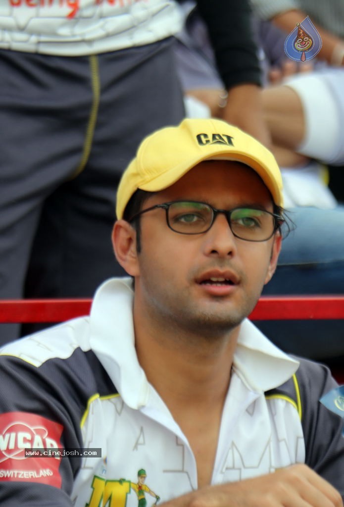 CCL 4 Veer Marathi Vs Mumbai Heroes Match - 114 / 190 photos